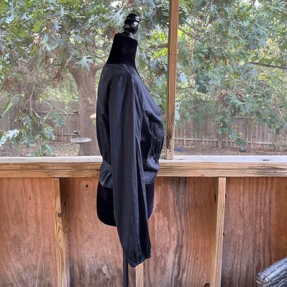 Modcloth Women's Black Long Sleeve Wrap Blouse Size XL. NEW - Picture 2 of 8